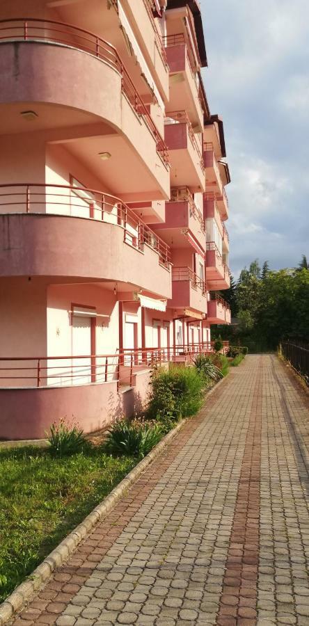 Mila Apartments Ohrid Esterno foto