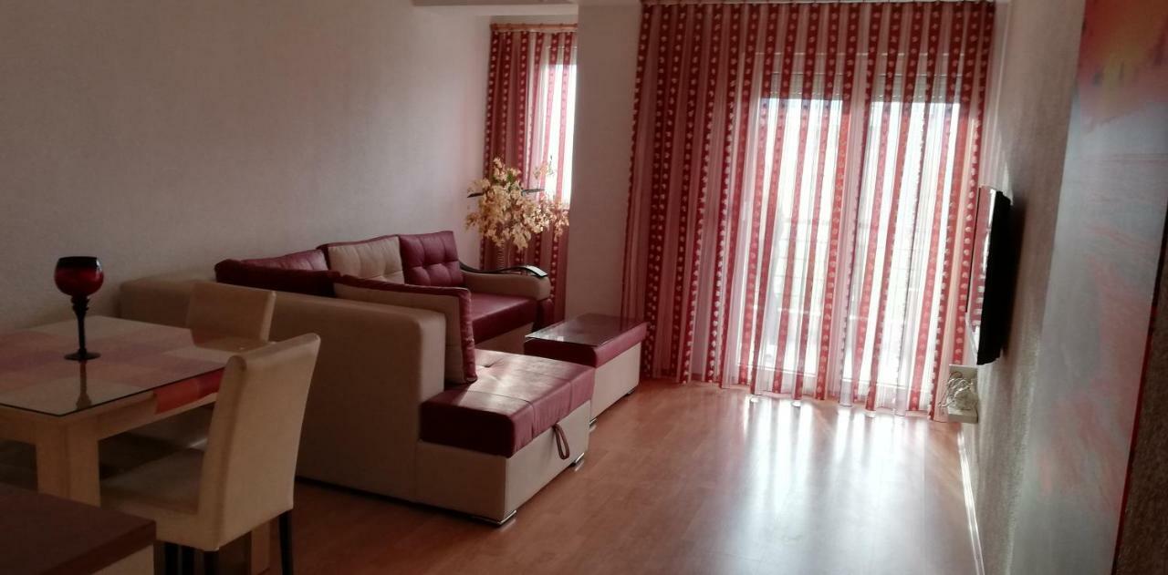 Mila Apartments Ohrid Esterno foto